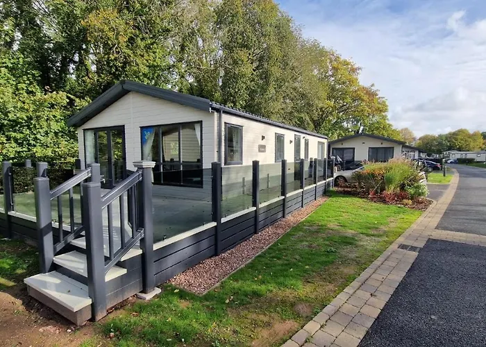 Luxury Lodge @ Hoburne Devon Bay