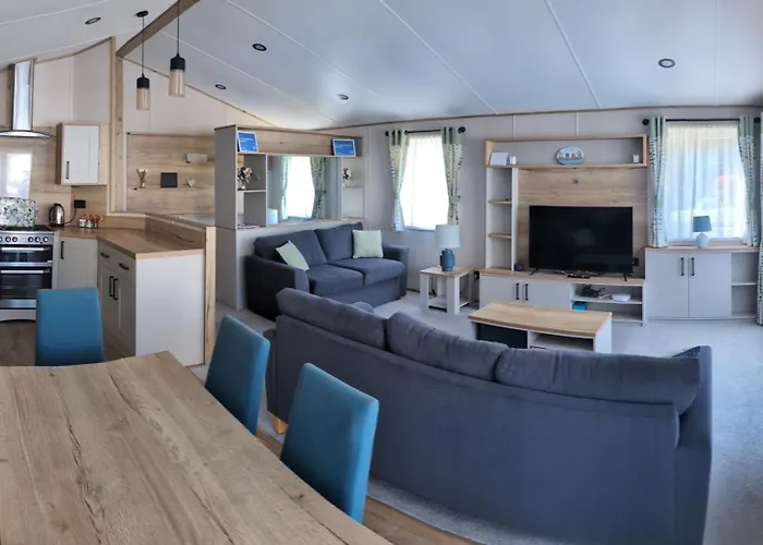 Luxury Lodge @ Hoburne Devon Bay